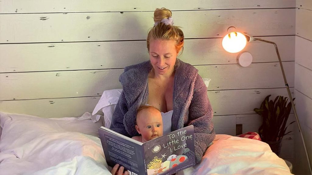 Hermione Skye and her baby reading Victorias's book "To the Little One I Love"
